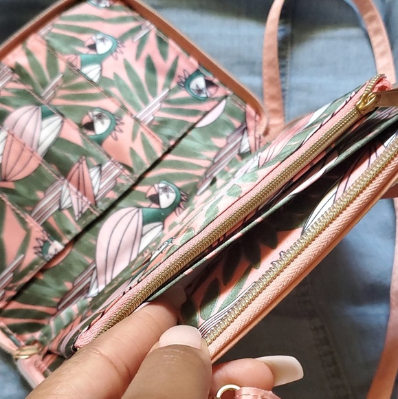 Crossbody Wallet - Picture 4 of 6